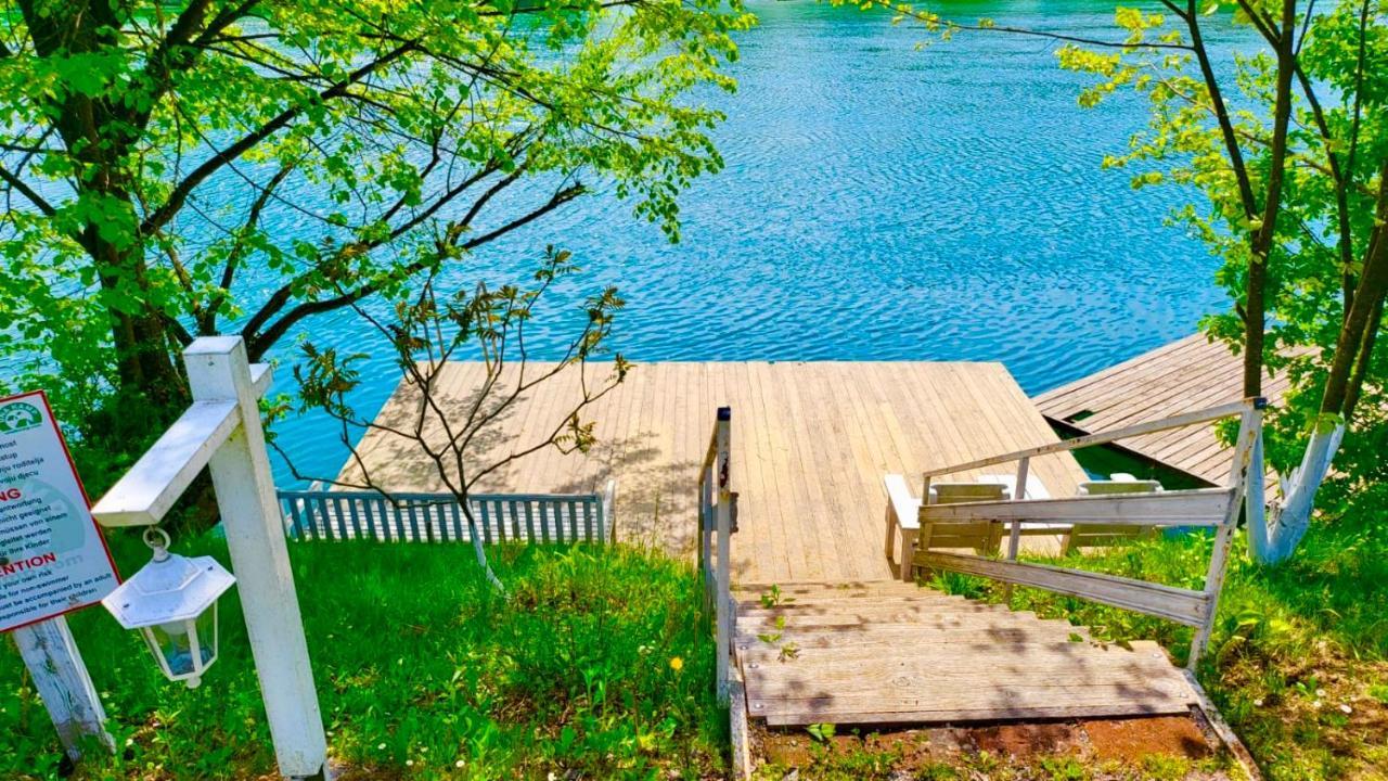 Una Kamp Hotel Bosanska Krupa Ngoại thất bức ảnh