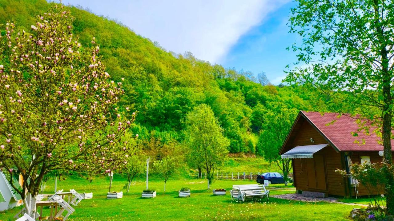 Una Kamp Hotel Bosanska Krupa Ngoại thất bức ảnh